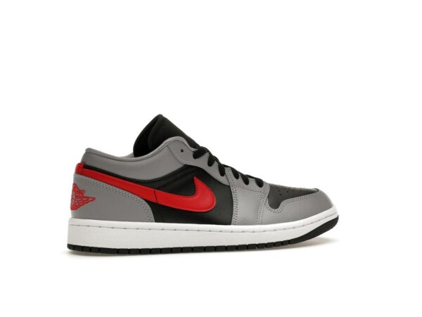 Air Jordan 1 Low para mujer, gris cemento, rojo fuego – FZ4183-002