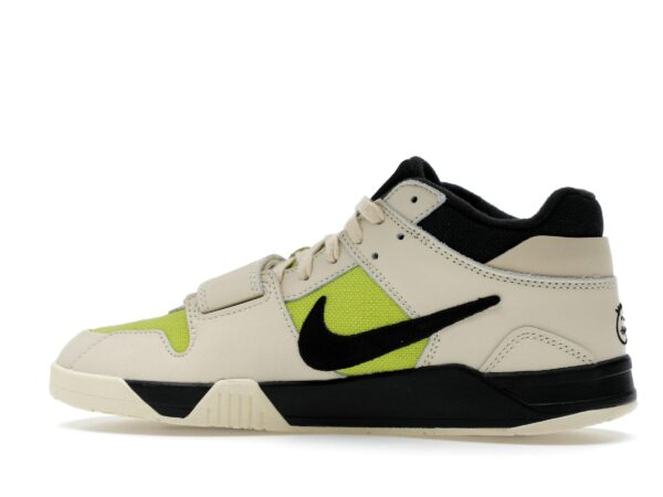 Zapatillas Jordan Jumpman Jack TR Travis Scott – Muselina/Negro/Cactus Brillante – FZ8117-102