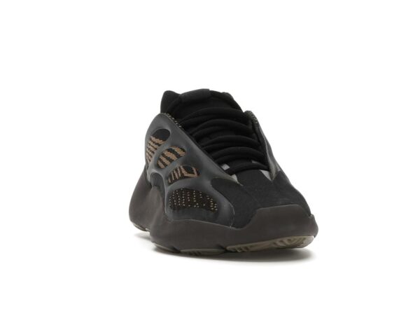 GY0189_08 S1 Zapatillas Adidas Yeezy 700 V3 Clay Brown GY0189