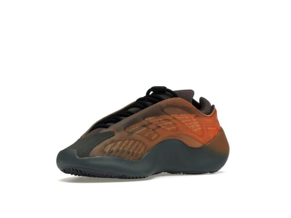Zapatillas Adidas Yeezy 700 V3 Copper Fade GY4109