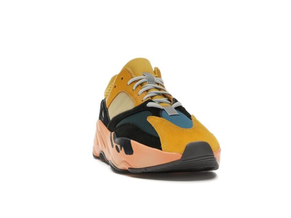 Zapatillas Adidas Yeezy Boost 700 Sun GZ6984