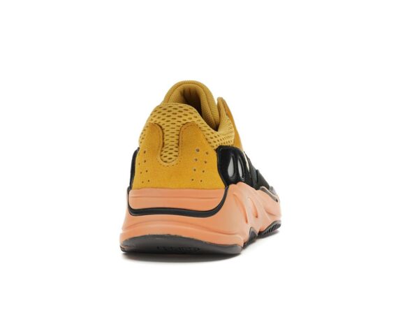 Zapatillas Adidas Yeezy Boost 700 Sun GZ6984