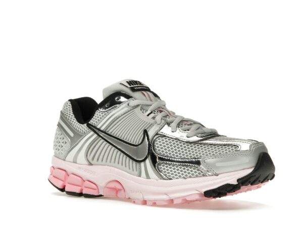 HF1877-001_05.jpg Nike Zoom Vomero 5 Photon Espuma Rosa Polvo (Mujer) – HF1877-001