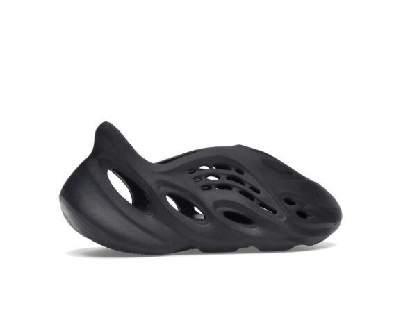 HP8739_35 S1 Zapatillas Adidas Yeezy Foam RNR Onyx HP8739