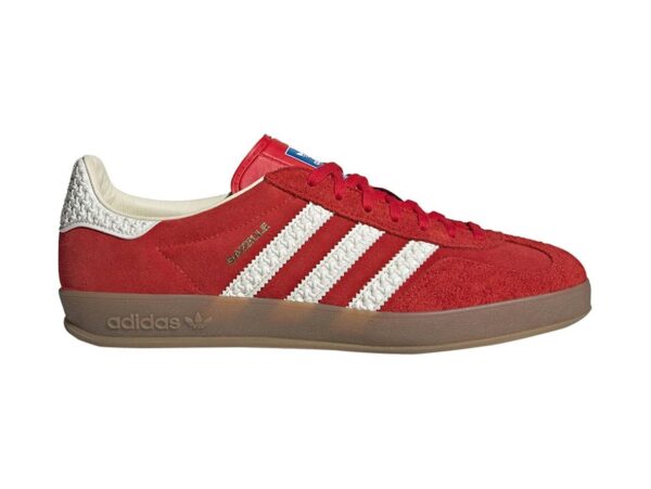Zapatillas Adidas Gazelle Indoor Better Scarlet en blanco roto y goma IF1808