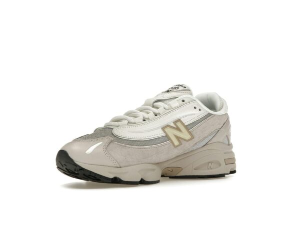 Zapatillas New Balance 1000 Gris Crema M1000MB