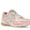 Photo by Sixfootoak Studio New Balance 1906R Lunar New Year Pink (M1906NLN) – Zapatillas deportivas para el día a día