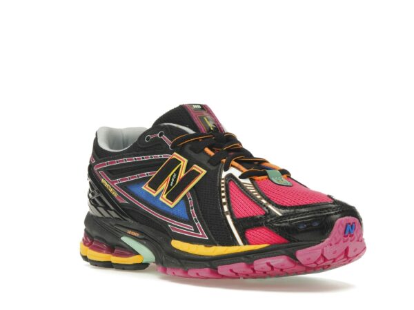 Zapatillas New Balance 1906R Neon Nights – Negro/Rosa/Amarillo – M1906RCP