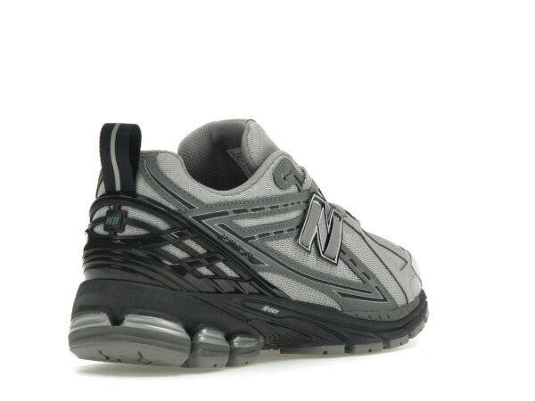 Zapatillas New Balance 1906R Brighton Gris – M1906RHA