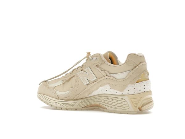 Zapatillas New Balance 2002R Protection Pack Sandstone M2002RDQ
