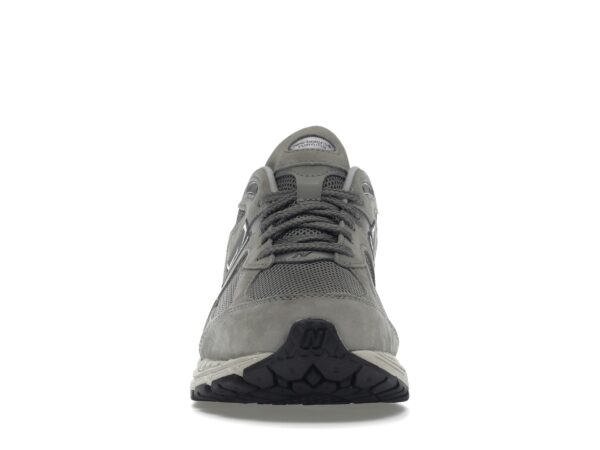 Zapatillas New Balance 2002R Marblehead Light Aluminum ML2002RC de cuero y malla en gris