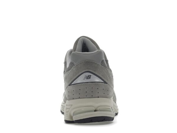 Zapatillas New Balance 2002R Marblehead Light Aluminum ML2002RC de cuero y malla en gris