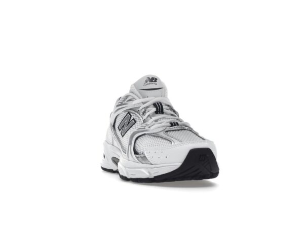 Zapatillas New Balance 530 Blanco Plata Azul Marino MR530SG