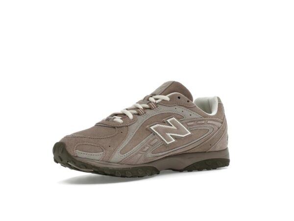 Zapatillas New Balance 204L Mushroom Arid Stone – U204LMMA