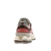 Zapatillas New Balance 9060 U9060TRU Cherry Blossom en rojo mineral/trufa/nube de lluvia