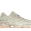 New Balance 9060 The Whitaker Group - Piezas faltantes, color plata y verde musgo, U9060WA1